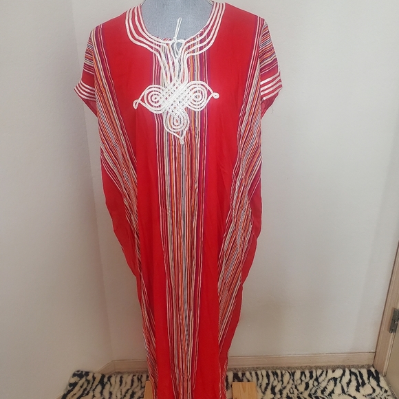 Moroccan dress - Picture 3 of 3